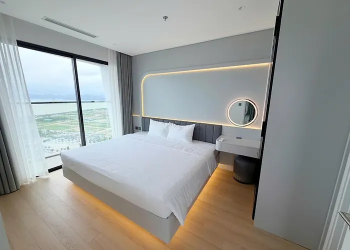 The Luxury Bai Chay * Ha Long