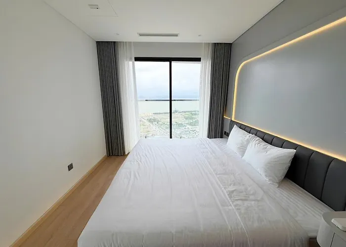 The Luxury Bai Chay Apartamento *