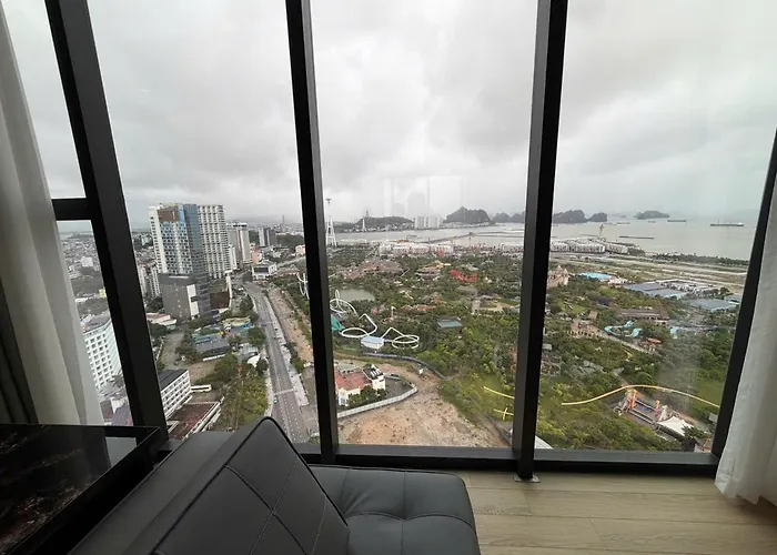 The Luxury Bai Chay * Ha Long