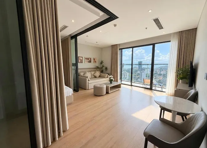 The Luxury Bai Chay Apartamento *